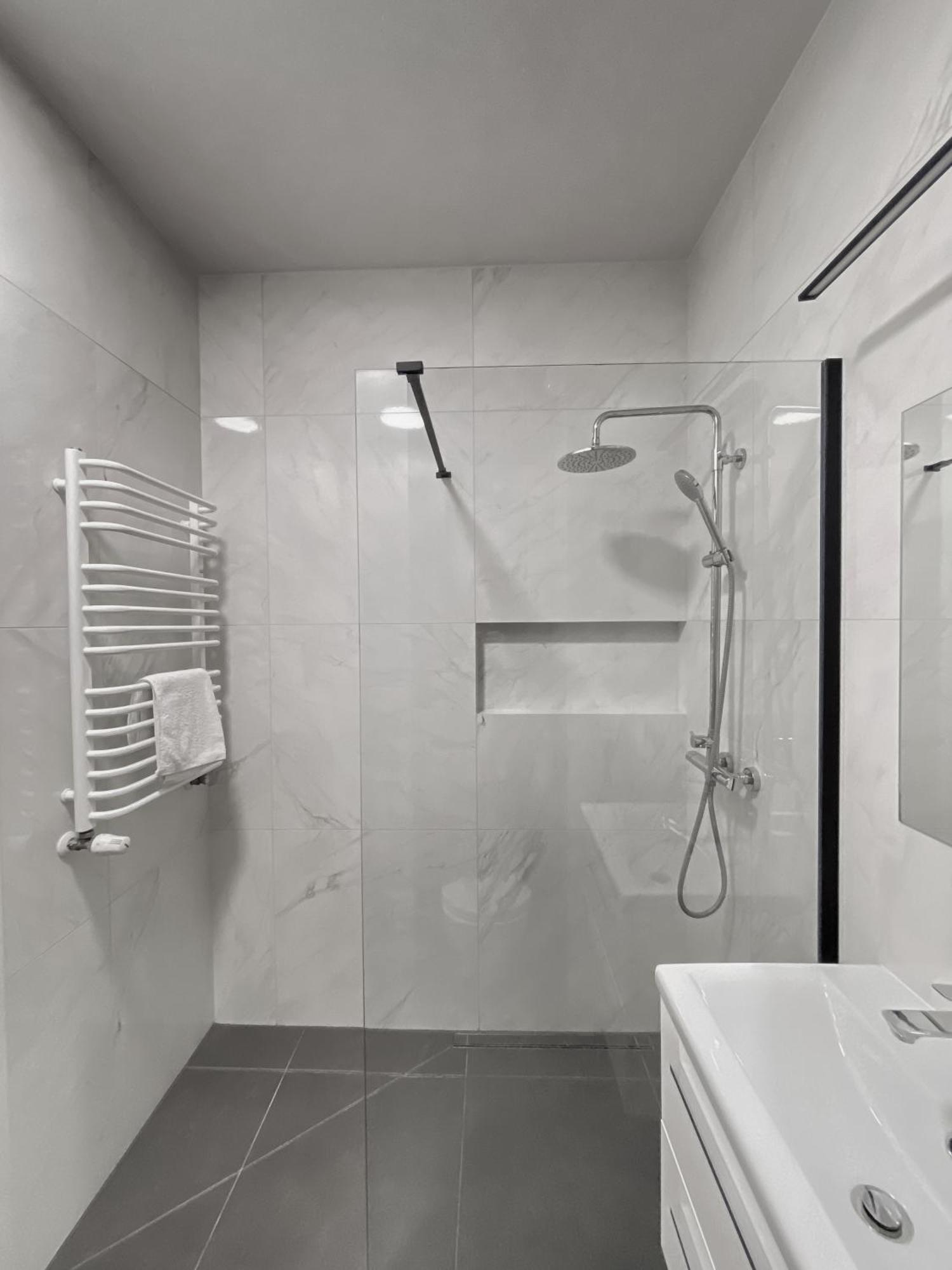 Like Home Apartments Краків Екстер'єр фото